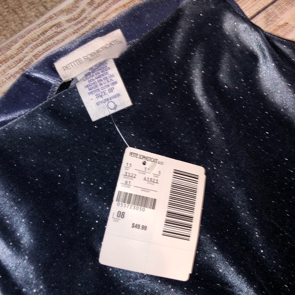 Petite Sophisticate Umbre Velvet Dress - Picture 7 of 7